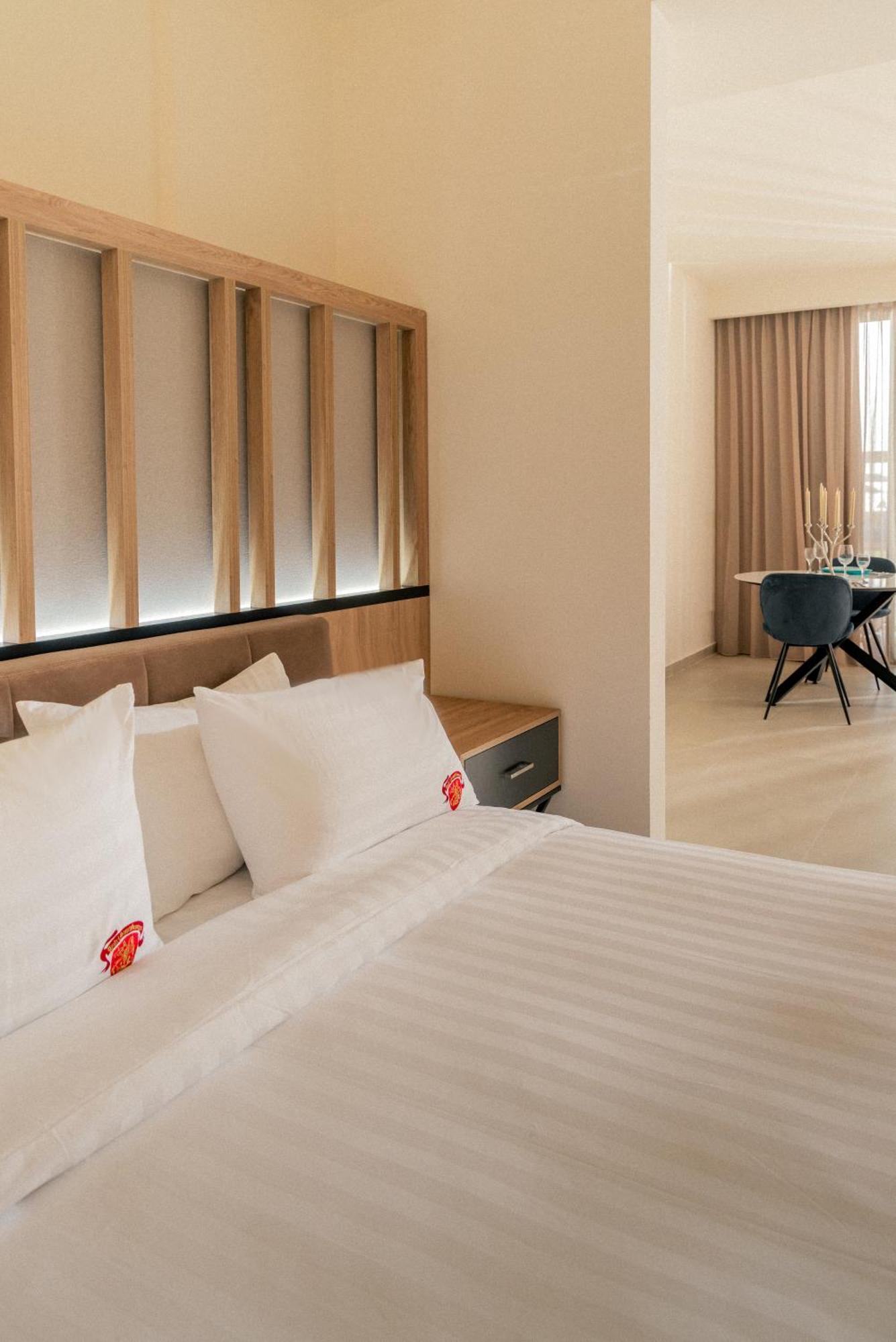 Hotel Saint Georges Beirut Al Marfa' Экстерьер фото