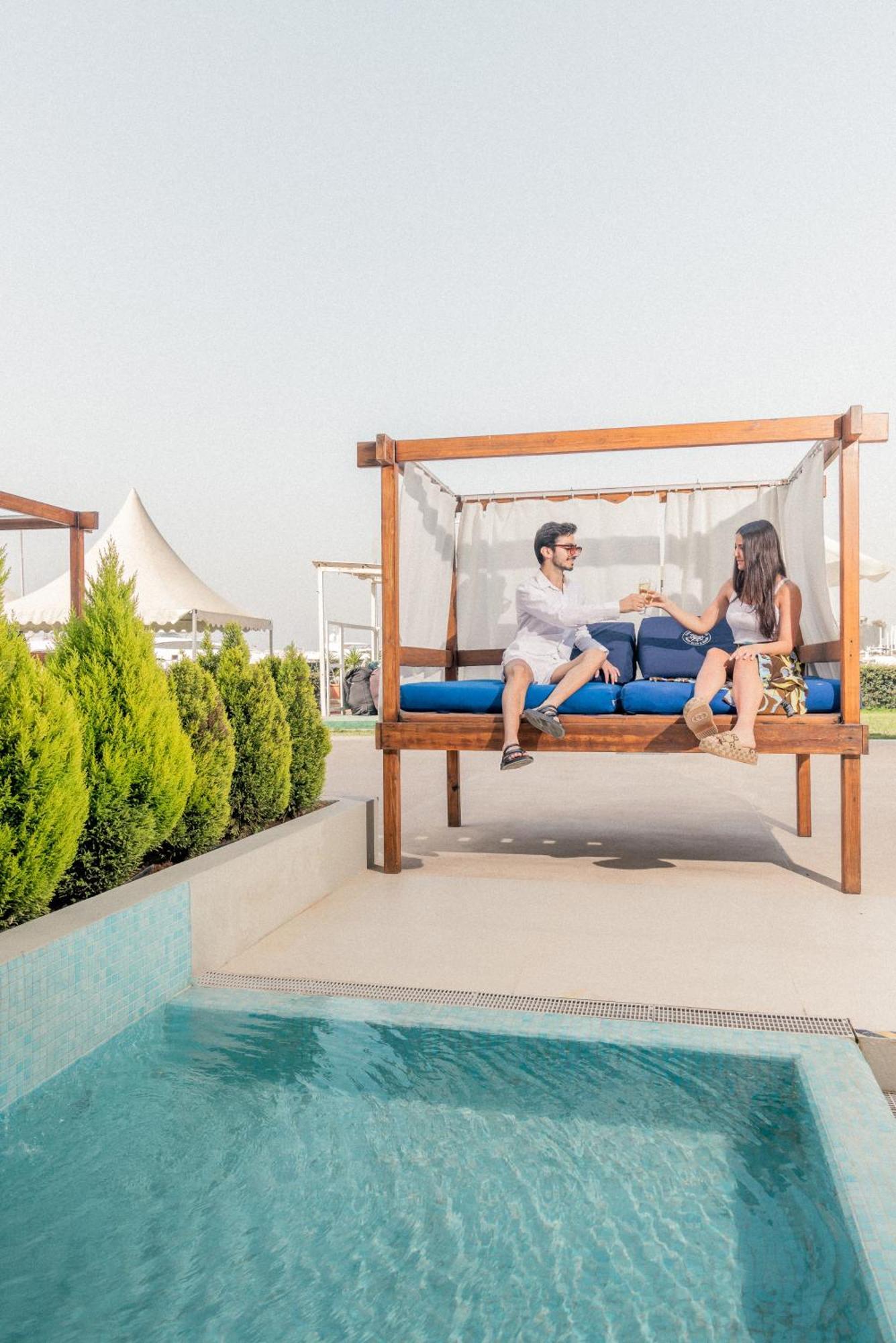 Hotel Saint Georges Beirut Al Marfa' Экстерьер фото